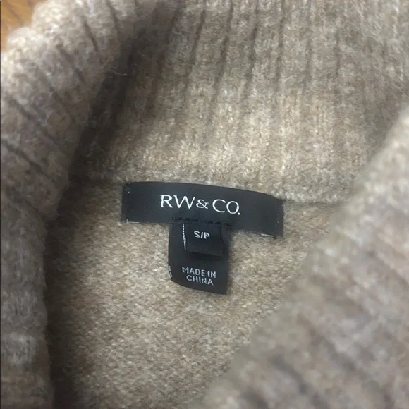 RW & CO Taupe Embroidered Heart Sweater - Picture 6 of 10